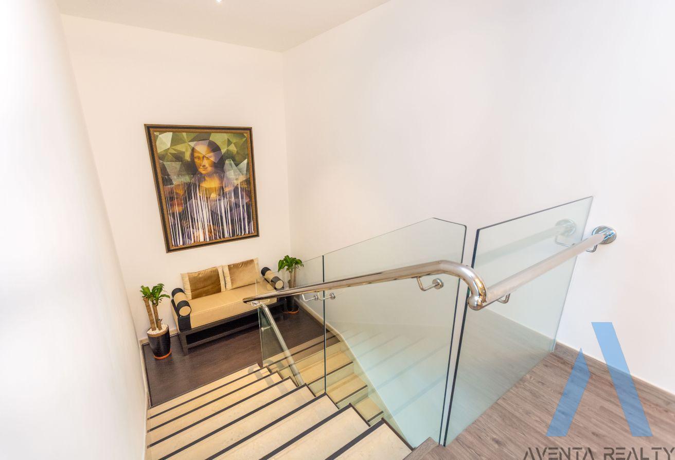 Penthouse Duplex | Fully Furnished | Palm Views photo 16