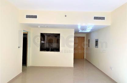 Apartment - Studio - 1 Bathroom for rent in May Residence 3 - May Residence - District 10 - Jumeirah Village Circle - Dubai Apartment - Studio - 1 Bathroom for rent in May Residence 3 - May Residence - District 10 - Jumeirah Village Circle - Dubai