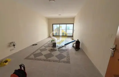 Apartment - 2 Bedrooms - 3 Bathrooms for rent in Silver Building - Hor Al Anz - Deira - Dubai