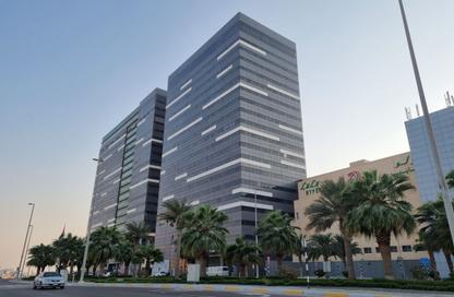 Office Space - Studio - 7+ for sale in Prestige Tower 17 - Prestige Towers - Mohamed Bin Zayed City - Abu Dhabi