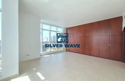 Apartment - 3 Bedrooms - 4 Bathrooms for rent in Al Aryam Tower - Tourist Club Area - Abu Dhabi Apartment - 3 Bedrooms - 4 Bathrooms for rent in Al Aryam Tower - Tourist Club Area - Abu Dhabi