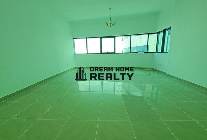 52401135 - Property Image 2