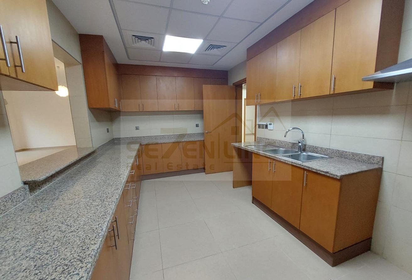 Vacant | 4BR Independent Villa | Private Pool photo 15