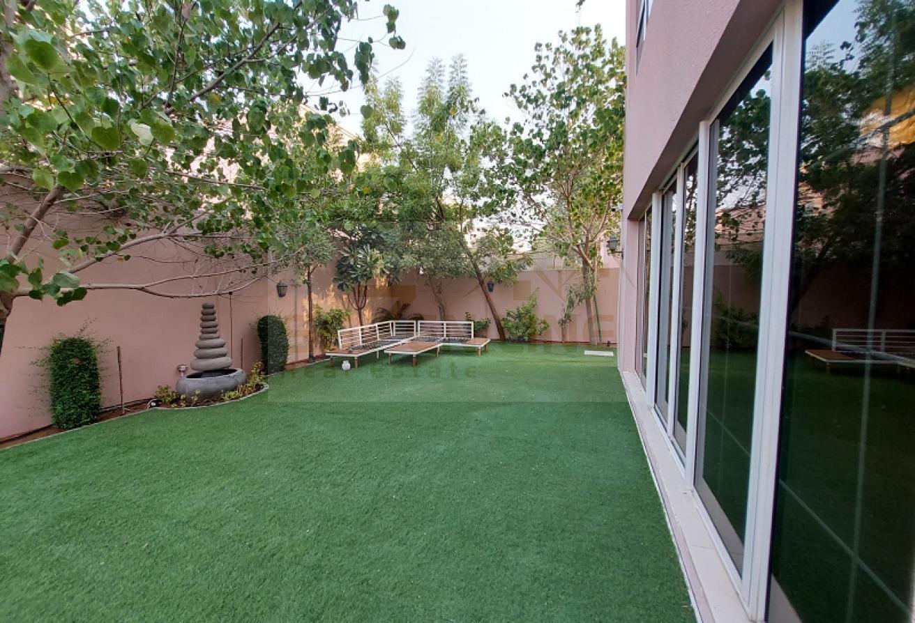 Vacant | 4BR Independent Villa | Private Pool photo 13