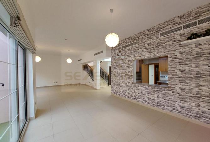 127914016 - Property Image 3