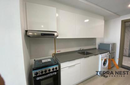 Apartment - Studio - 1 for rent in Bloom Towers B - Bloom Towers - District 10 - Jumeirah Village Circle - Dubai