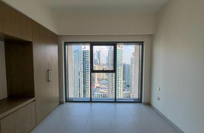 Apartment - 1 - 1 for rent in Burj Royale - Downtown Dubai - Dubai