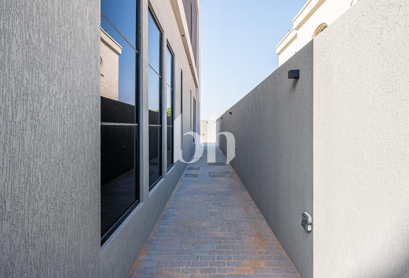 5Bedroom Villa | Landmark View | Unfurnished photo 16