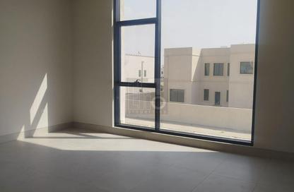 Villa - 5 Bedrooms - 6 Bathrooms for rent in Al Aweer 1 - Al Aweer - Dubai