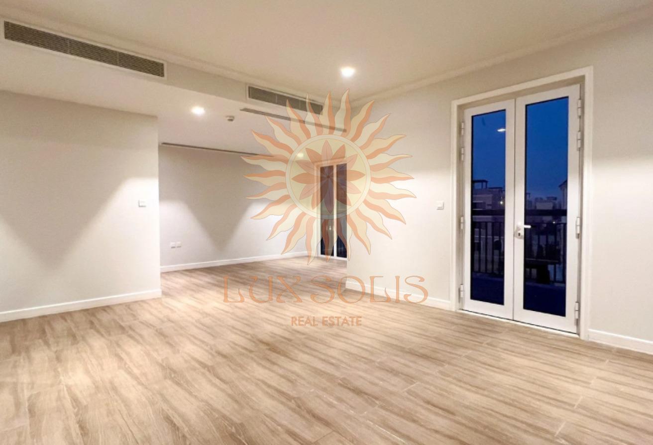 UNFURNISHED | LANDSCAPED GARDEN | LA MER EXPERT photo 16