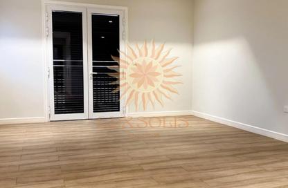 Villa - 5 - 7 for rent in Sur La Mer 1 - Sur La Mer - Jumeirah 1 - Jumeirah - Dubai Villa - 5 - 7 for rent in Sur La Mer 1 - Sur La Mer - Jumeirah 1 - Jumeirah - Dubai