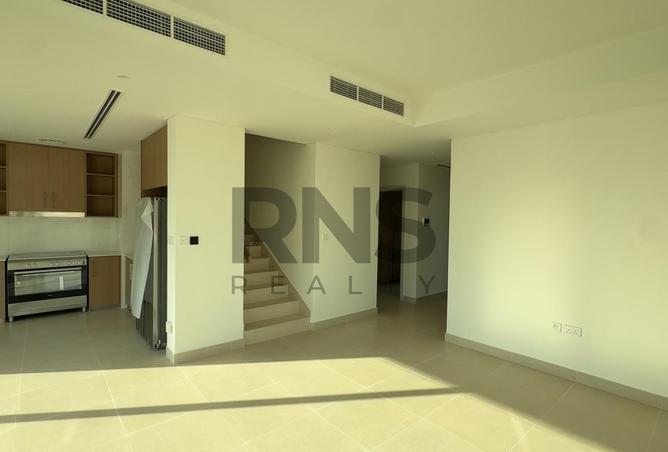 4-bed townhouse in Lillia — photo 3