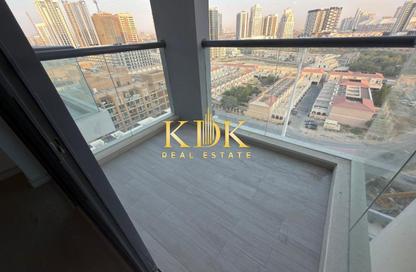 Apartment - 1 Bedroom - 2 Bathrooms for rent in Central Park Tower - District 12 - Jumeirah Village Circle - Dubai