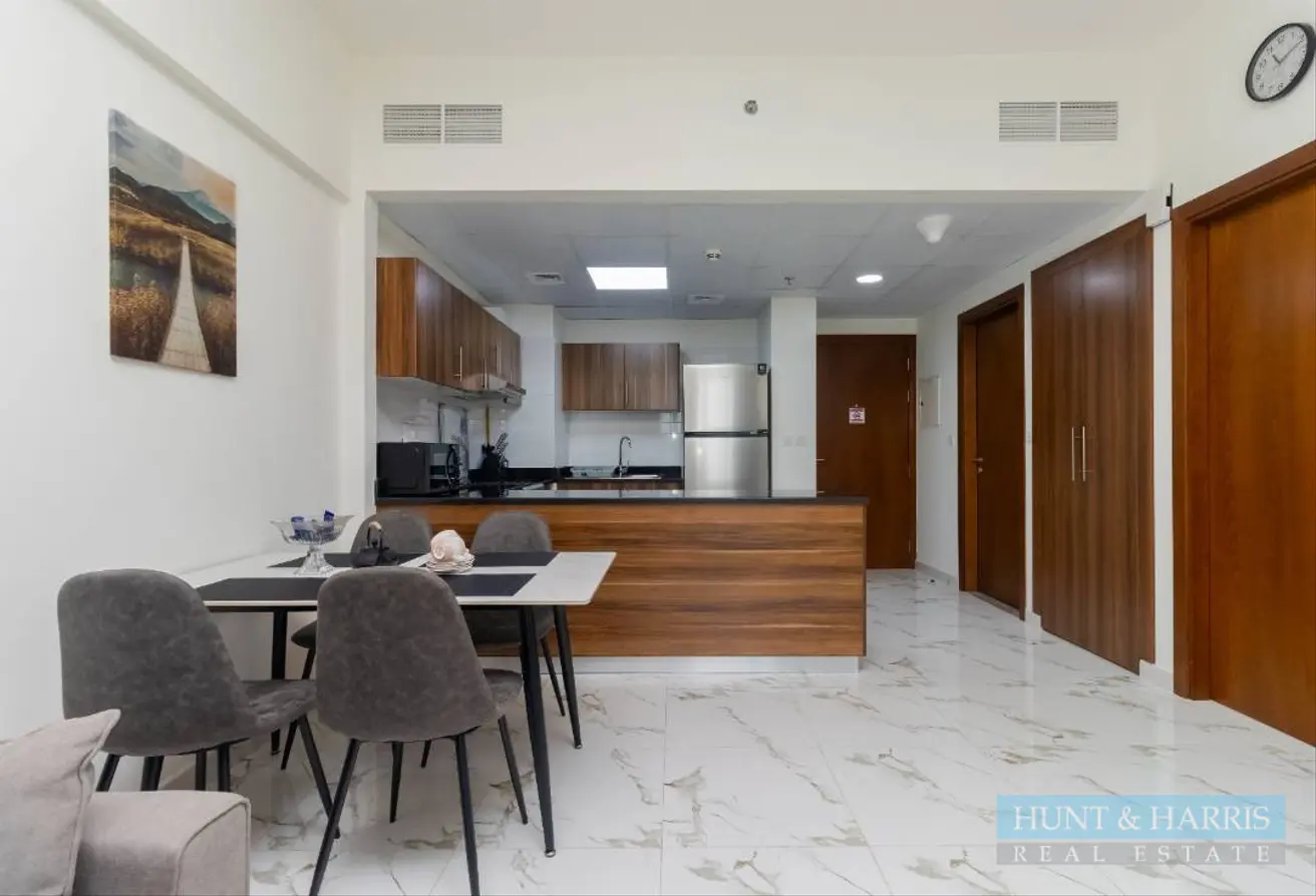 162802100 - Property Main Image