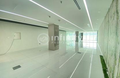 Office Space - Studio - 1 Bathroom for rent in Iris Bay - Business Bay - Dubai