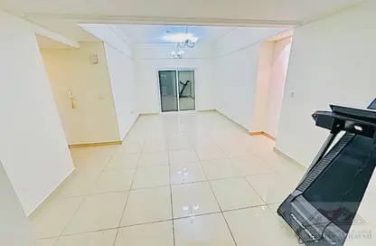 Apartment - 2 Bedrooms - 2 Bathrooms for rent in Muwaileh 29 Building - Muwaileh - Sharjah