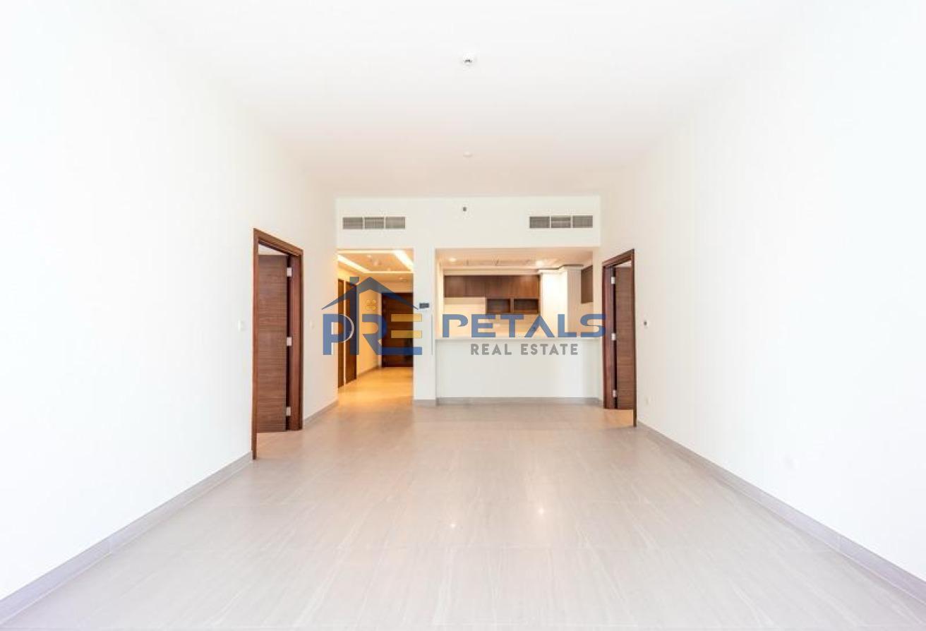 Huge Balcony | Unfurnished | Dubai Frame View photo 10