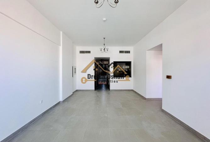 58585437 - Property Image 2