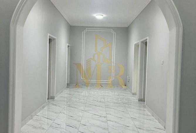 83211840 - Property Image 3