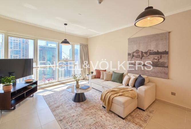 Full Lake View | Vacant | Near Metro