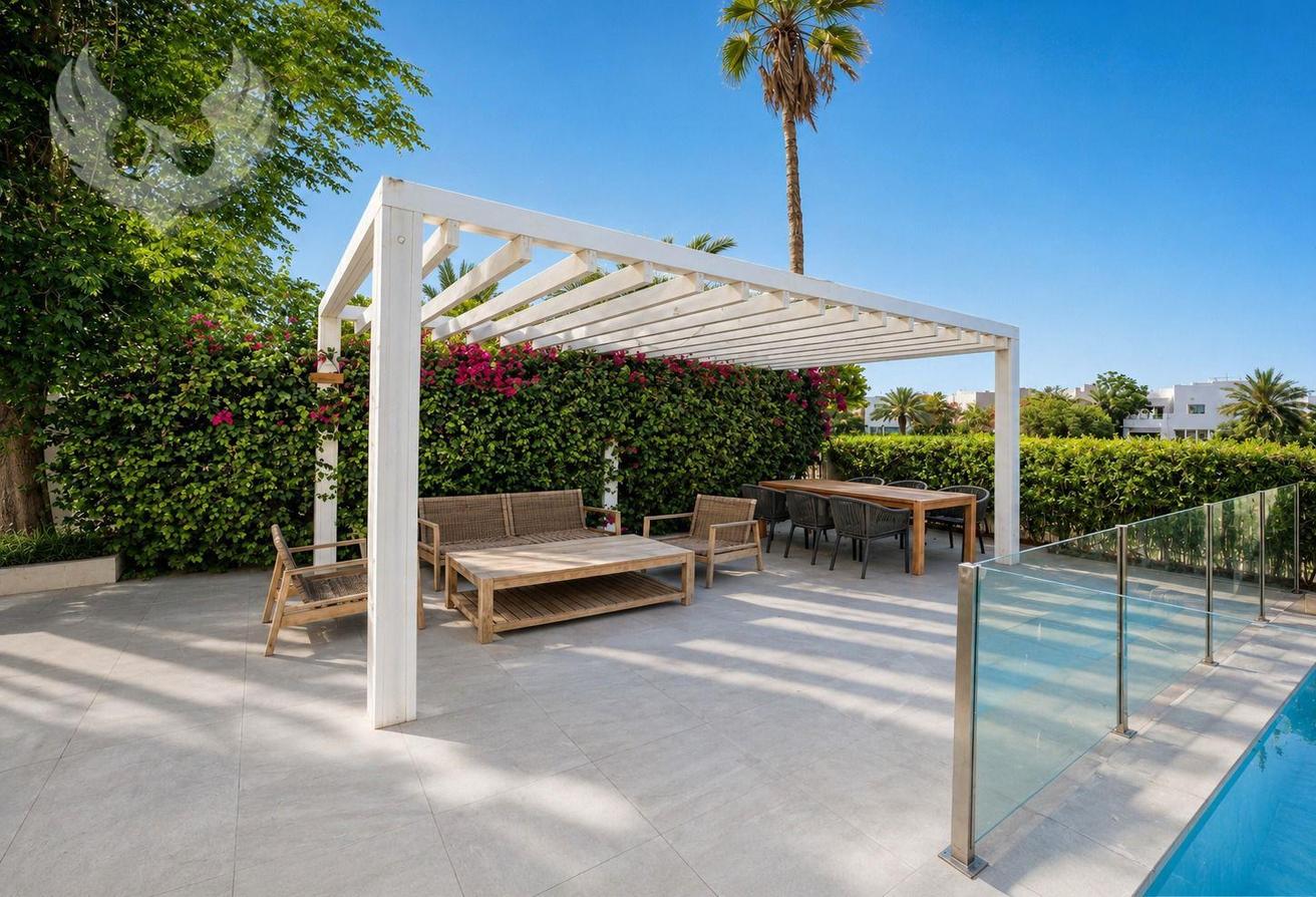 Skyline Luxury | Private Pool | 5-Bed Family Villa photo 18