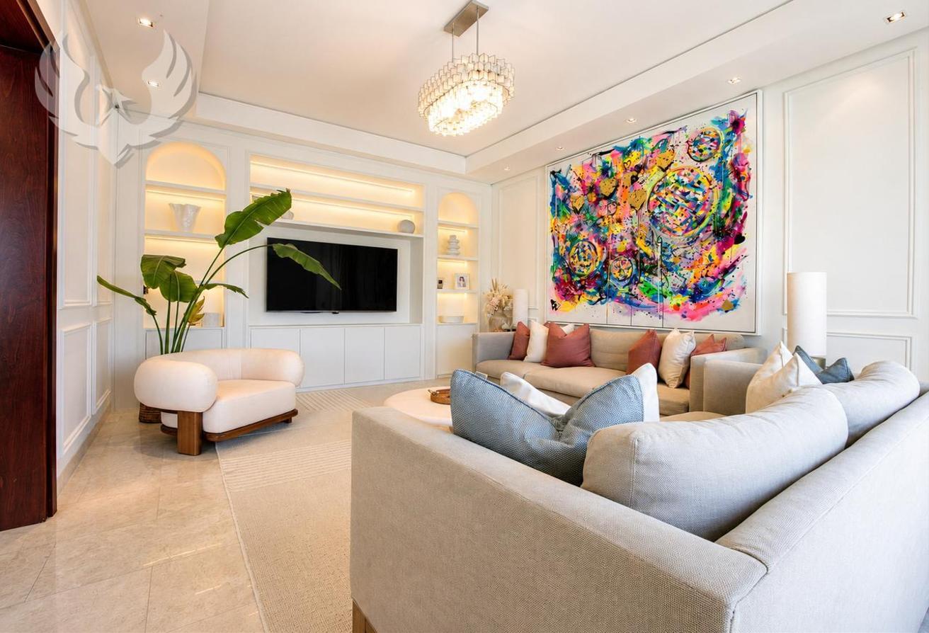 Skyline Luxury | Private Pool | 5-Bed Family Villa photo 7