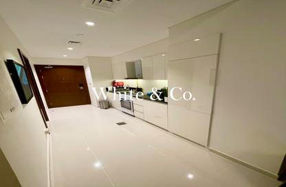 Apartment - Studio - 1 for rent in Golf Promenade 2A - Golf Promenade 2 - Golf Town - Damac Hills - Dubai