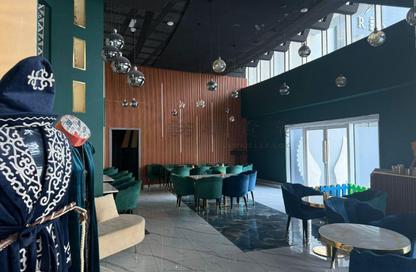 Shop - Studio - 2 for sale in Trident Bayside - Dubai Marina - Dubai