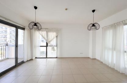 Apartment - 3 - 4 for sale in Zahra Apartments 2B - Zahra Apartments 2 - Zahra Apartments - Town Square - Dubai
