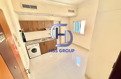 شقة - 1 حمام للايجار في طريق فاير ستاشن - مويلح - الشارقة