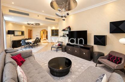 Apartment - 3 - 4 for rent in Jash Hamad - Shoreline Apartments - Palm Jumeirah - Dubai