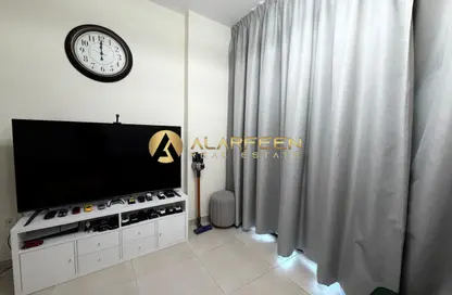 Apartment - 1 Bedroom - 2 Bathrooms for rent in Central Park Tower - District 12 - Jumeirah Village Circle - Dubai