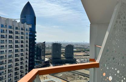 Whole Building - 1 - 2 for rent in Millennium Binghatti Residences - Business Bay - Dubai