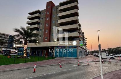 Apartment - 3 Bedrooms - 3 Bathrooms for sale in Tower 24 - Al Reef Downtown - Al Reef - Abu Dhabi Apartment - 3 Bedrooms - 3 Bathrooms for sale in Tower 24 - Al Reef Downtown - Al Reef - Abu Dhabi