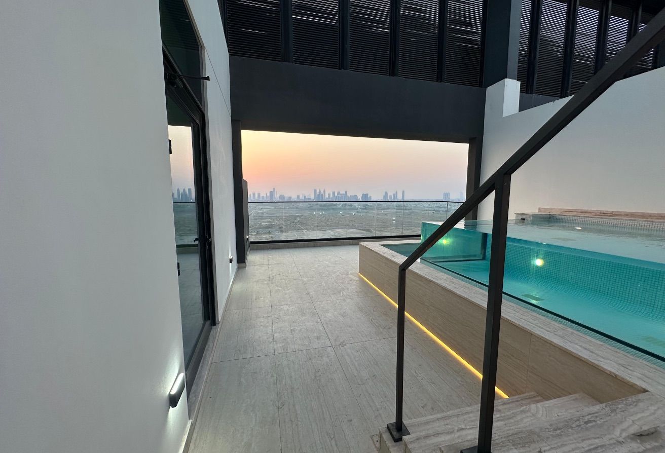 Luxury 2BR Penthouse | Top Floor | Private Pool