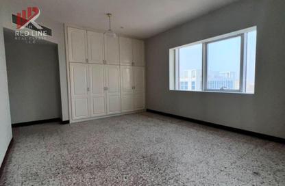 شقة - 4 غرف نوم - 4 حمامات للايجار في برج الفراسة - المجاز 1 - المجاز - الشارقة