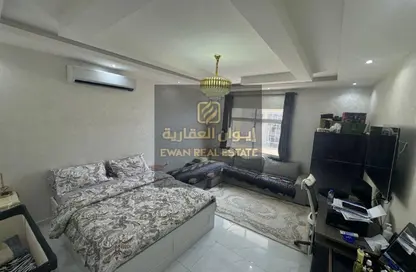 طابق كامل - 2 غرف نوم - 3 حمامات للايجار في 1 الياسمين - الياسمين - عجمان