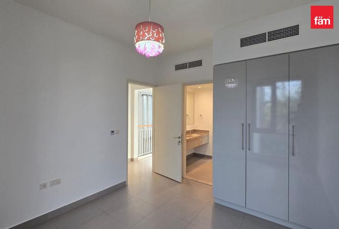119051127 - Property Image 2
