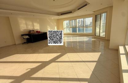 Apartment - 3 Bedrooms - 4 Bathrooms for rent in Al Khan Corniche - Al Khan - Sharjah