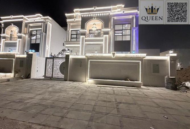 Luxurious classic villa with ownership fees includ