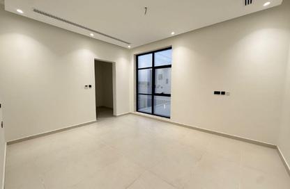 Villa - 5 Bedrooms - 6 Bathrooms for rent in Al Aweer 1 - Al Aweer - Dubai