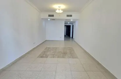 Apartment - 2 Bedrooms - 3 Bathrooms for rent in Al Khan Corniche - Al Khan - Sharjah