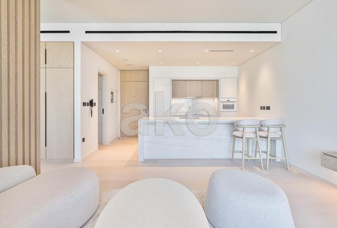 Below OP Full Park View Mid Floor Fully Furnished