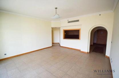 Apartment - 2 Bedrooms - 3 Bathrooms for sale in Al Sarrood - Shoreline Apartments - Palm Jumeirah - Dubai