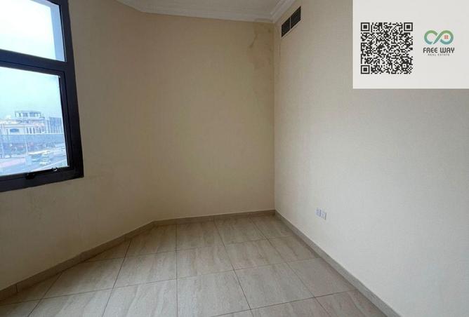 83228961 - Property Image 3