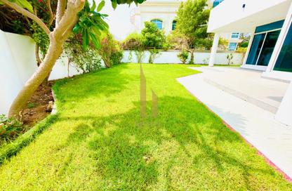 Villa - 5 - 5 for rent in Umm Suqeim 1 Villas - Umm Suqeim 1 - Umm Suqeim - Dubai