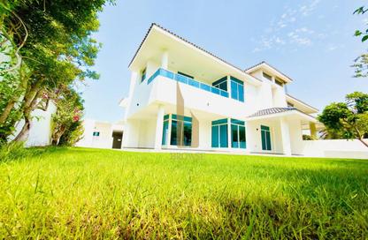 Villa - 5 - 5 for rent in Umm Suqeim 1 Villas - Umm Suqeim 1 - Umm Suqeim - Dubai