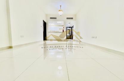 Apartment - 2 - 3 for rent in Infinity Building - Sheikh Zayed Road - Dubai