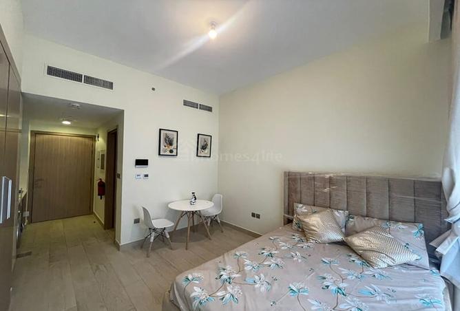 fully furnished | pool view| brand new photo 2