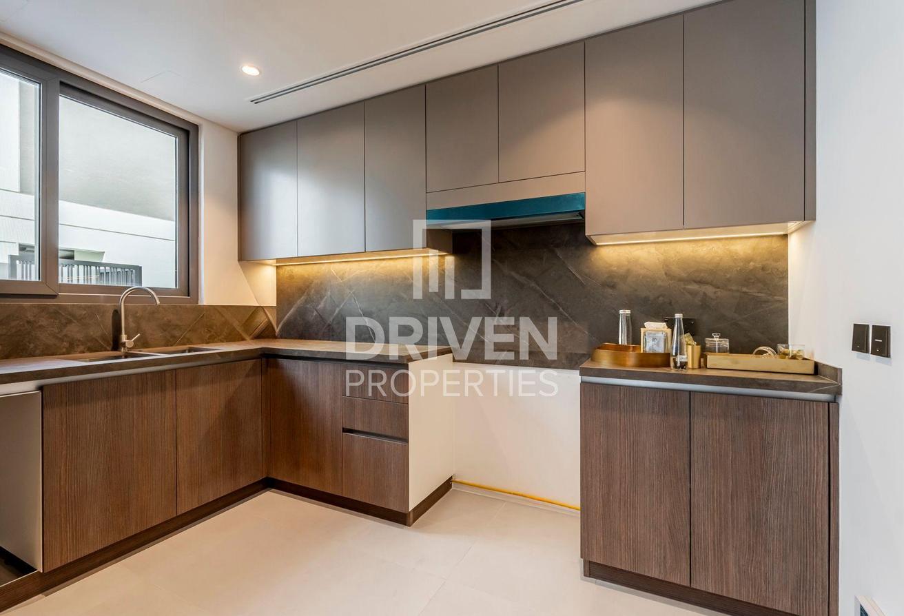 Modern Villa | Direct Access to Pool and Gym photo 13